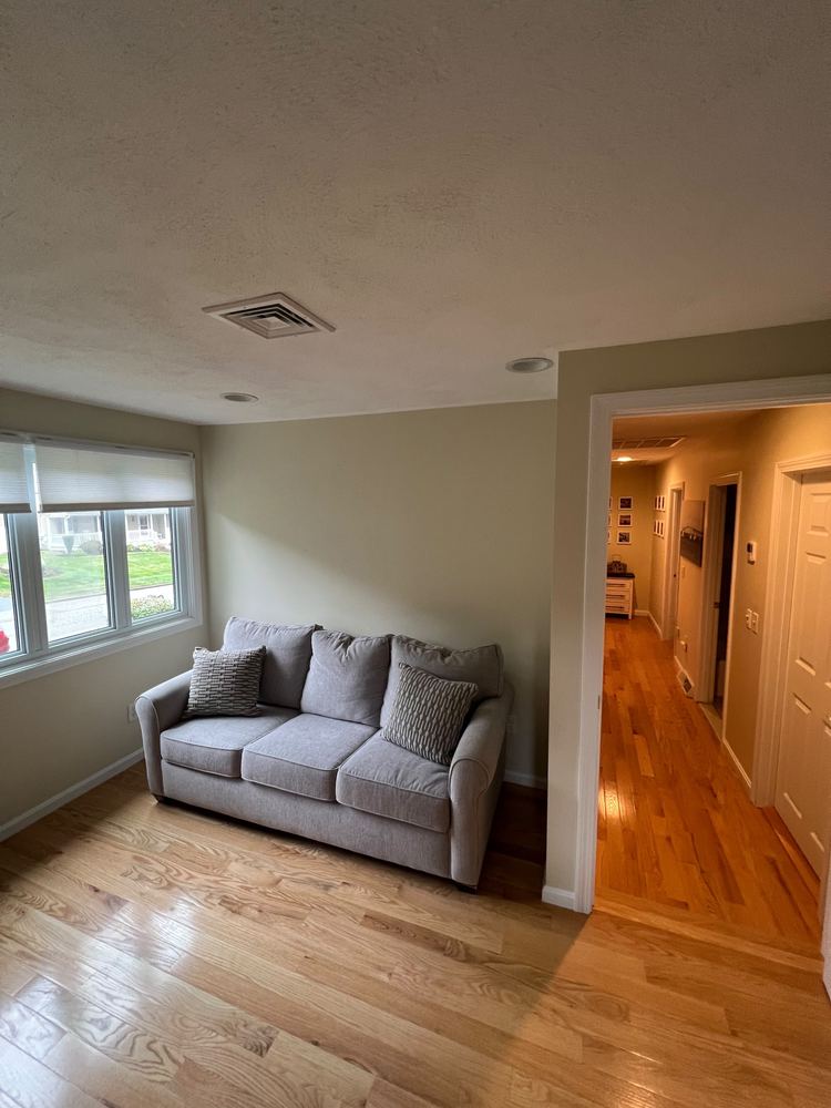 Master Suite with Arched Opening